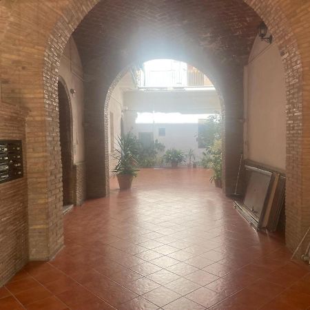 Be Your Home - Grazioso Monolocale Tra Porto E Stazione Civitavecchia Eksteriør billede
