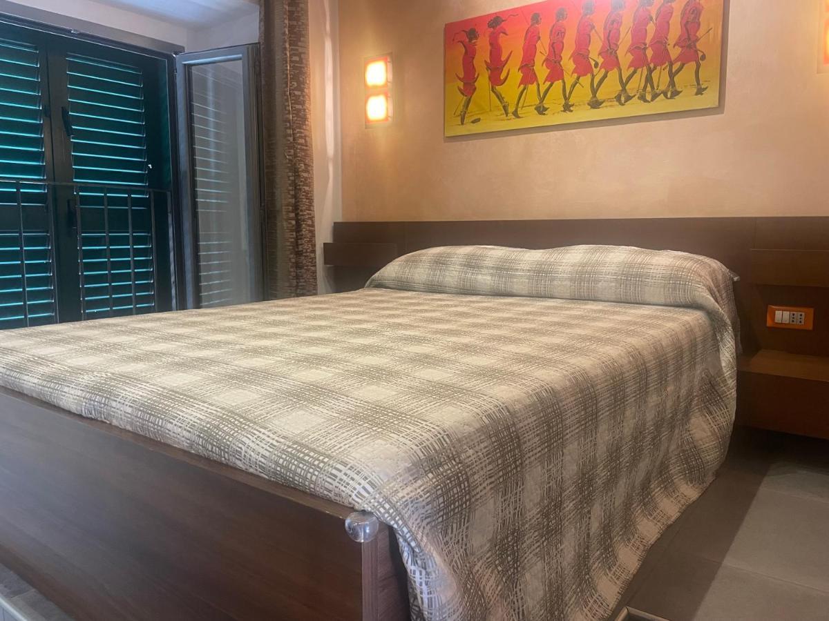 Be Your Home - Grazioso Monolocale Tra Porto E Stazione Civitavecchia Eksteriør billede