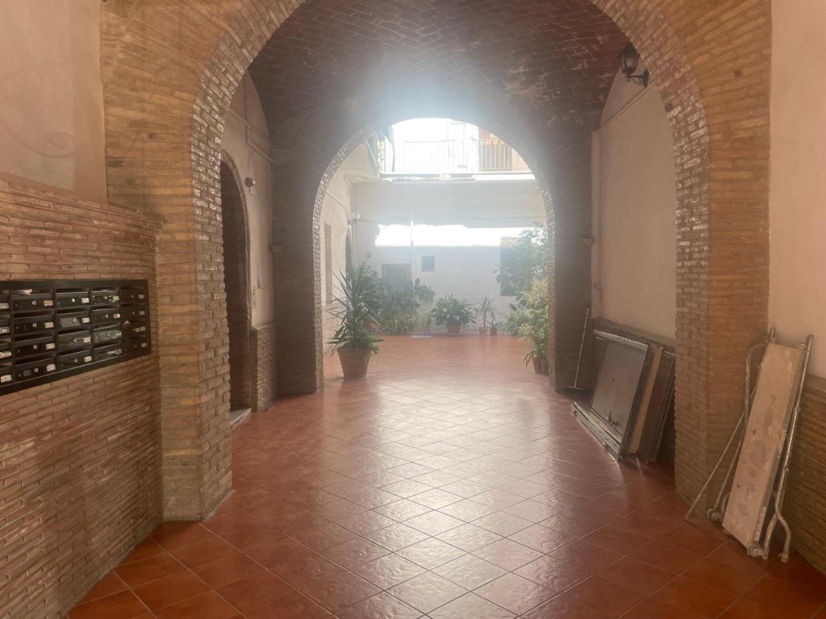 Be Your Home - Grazioso Monolocale Tra Porto E Stazione Civitavecchia Eksteriør billede